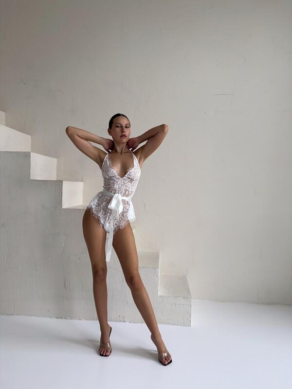 SHAYK WHITE BODYSUIT