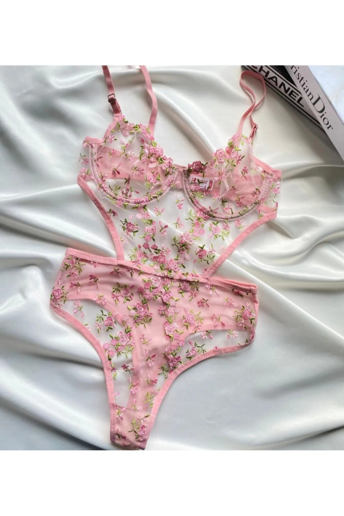 PİNK FLOWERS BODYSUİT